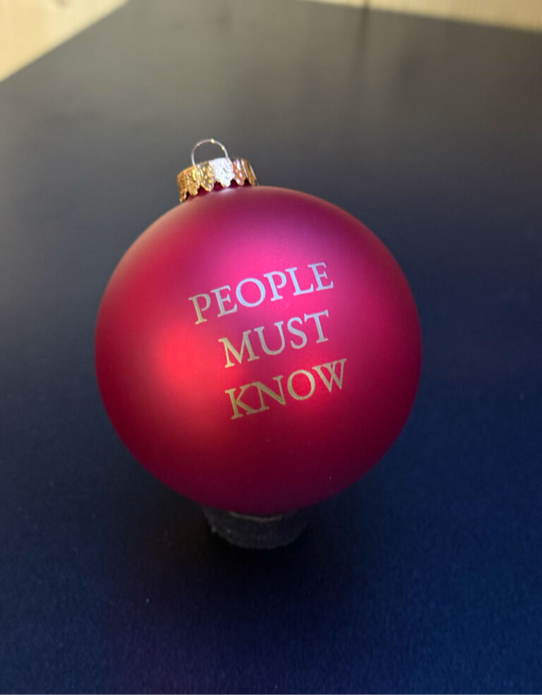 The Chosen Weihnachtskugeln "People must know"